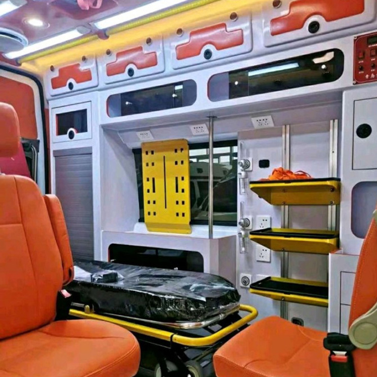 华南热作学院长途救护车护送病人租赁价格